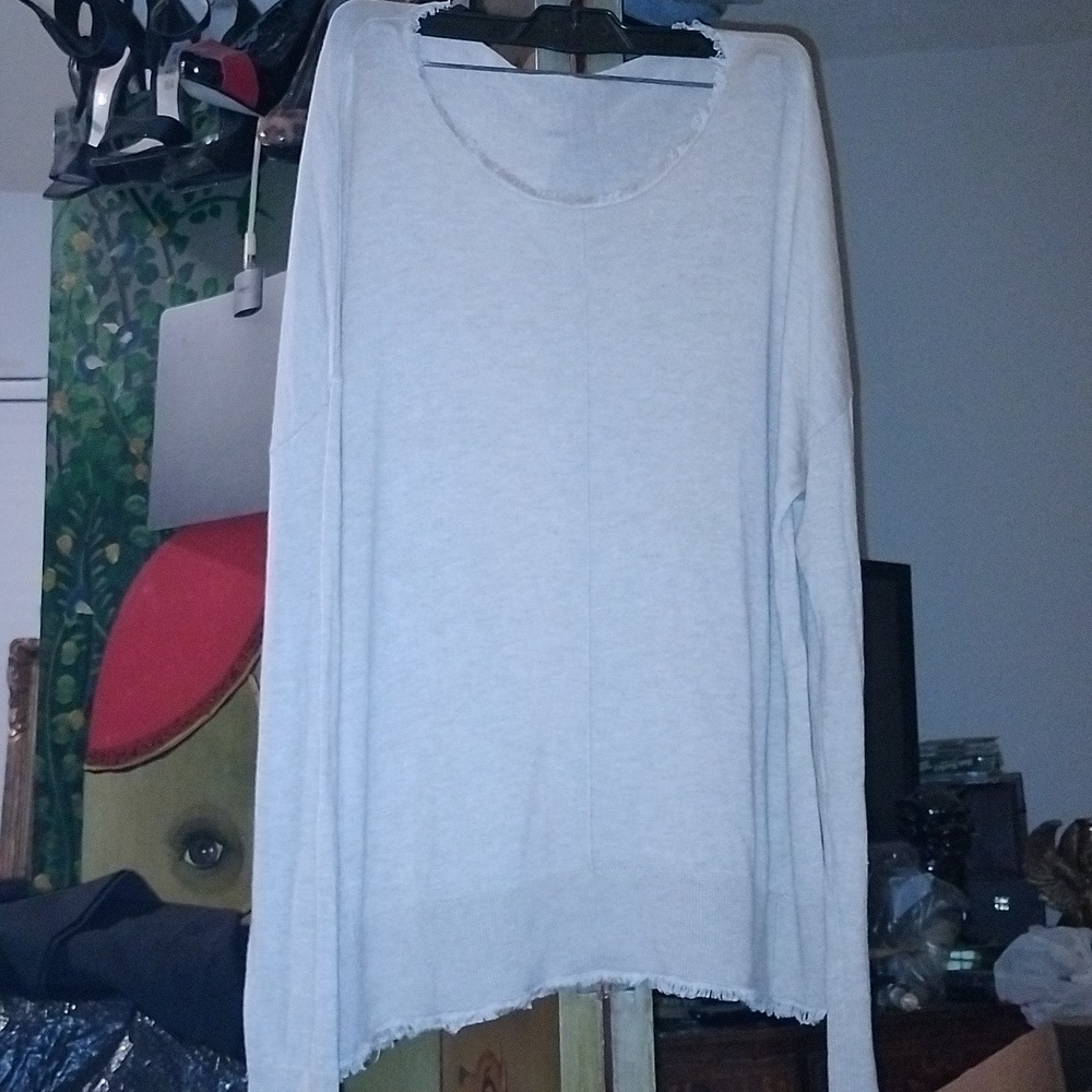 cute raveled edge top